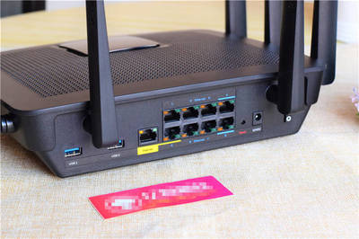 領勢Linksys智能路由器EA9500S體驗 外觀霸氣，穩定廣覆蓋